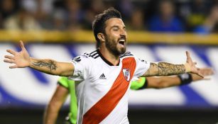 Nacho Scocco jugando con River Plate