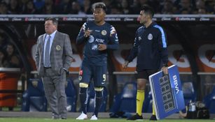 Roger Martínez durante el partido con América