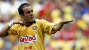 Cuauhtémoc Blanco festeja una diana con América