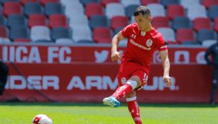 Leo Fernández en un juego con Toluca