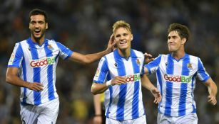 Real Sociedad en festejo de gol