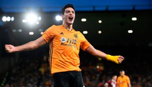 Jiménez festeja un gol con el Wolverhampton