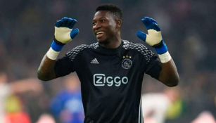 Portero del Ajax pidió salir del club e hizo guiño al Barcelona