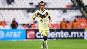 Paul Aguilar en un partido con América