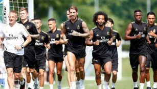Jugadores de Real Madrid en entrenamiento