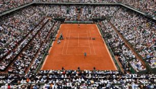 Panorámica de una cancha del Roland Garros