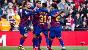 Jugadores del Barcelona celebran un gol en La Liga 