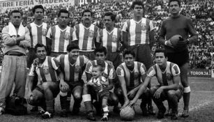 Elementos del Campeonísimo posan para una postal en 1958