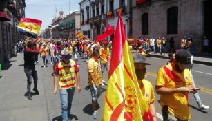 VIDEO: Aficionados del Morelia se manifestaron en las calles 