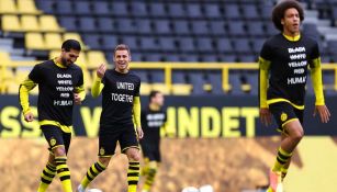 Jugadores del Dortmund protestan contra racismo