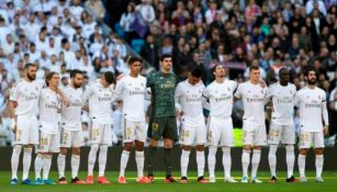 Jugadores del Real Madrid realizan homenaje