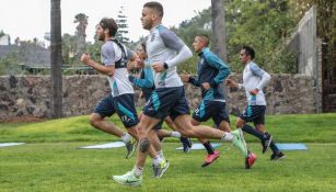 Jonathan Rodríguez y Rafa Baca se integraron a los entrenamientos cementeros