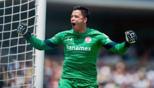 Alfredo Talavera en celebración con Toluca