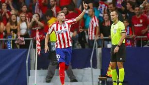 Héctor Herrera festeja gol con el Atlético de Madrid