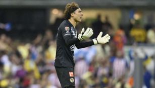 Memo Ochoa, en el Clásico Nacional del Apertura 2019