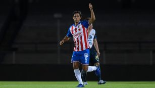 Macías celebra el gol ante América