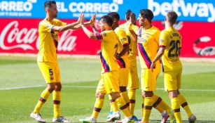 Jugadores del Barcelona celebrando su anotación