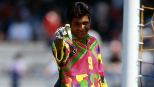 Jorge Campos como portero de Pumas