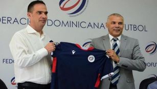 Jacques Passy en su presentación como nuevo DT de República Dominicana