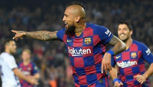 Arturo Vidal celebra un gol con Barcelona