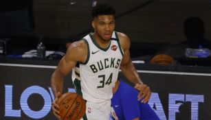 NBA: Milwaukee venció a Orlando y le dio la vuelta a la serie