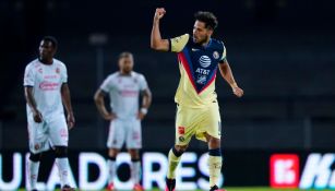 Bruno Valdez durante un partido con América