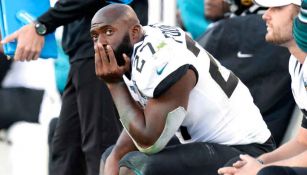 Leonard Fournette, se lamenta tras una acción