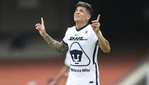 Iturbe en festejo de gol