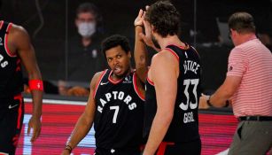 Kyle Lowry y Marc Gasol celebran una canasta