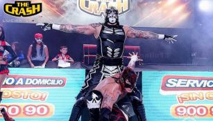 Penta y Rey Fénix posan en The Crash 