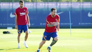 Lionel Messi entrena en las instalaciones del Barcelona 