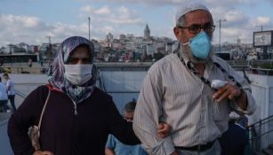 Turquía: Gente que no utilice cubrebocas tendría que leer 10 libros como castigo 