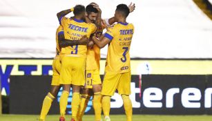 Tigres en festejo de gol