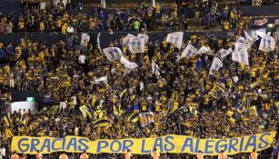 Afición de Tigres muestra su apoyo en el estadio