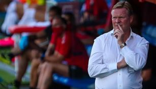 Ronald Koeman durante un duelo del Barcelona 