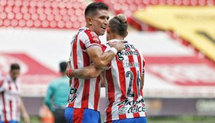 Chivas en festejo de gol