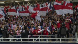 Afición de Chivas en el Estadio Akron 