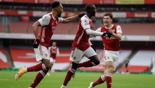 Jugadores del Arsenal celebran anotación ante el Sheffield United