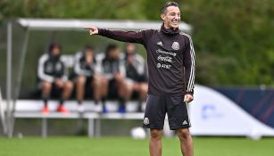 Andrés Guardado en entrenamiento con el Tri