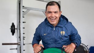 Arístides Verón en su trabajo con Pumas