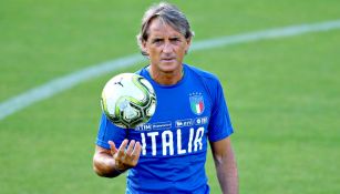 Mancini en partido con Italia