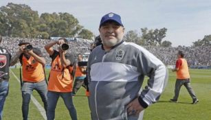 Diego Maradona, técnico de Gimnasia