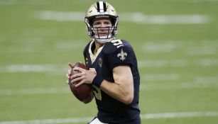 Drew Brees durante un juego con los Saints de Nueva Orleans