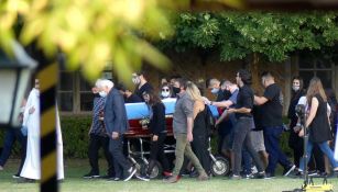 Los restos de Maradona son ingresados al cementerio privado Jardín Bella Vista