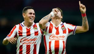 Chivas en festejo de gol