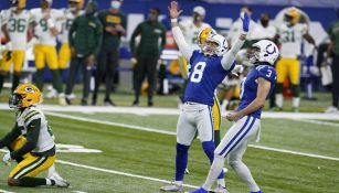 Rigoberto Sánchez festeja un gol de campo ante Packers