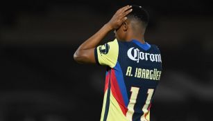 Andrés Ibargüen se lamenta tras una jugada