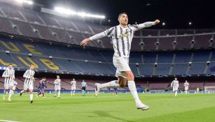 Cristiano Ronaldo festeja un gol vs el Barcelona 