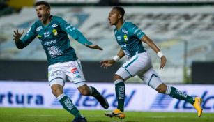 León en celebración de gol