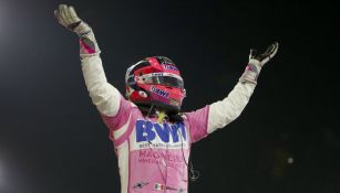 Checo Pérez en festejo